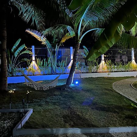 Pawikan Boutique Hotel Моалбоал Экстерьер фото